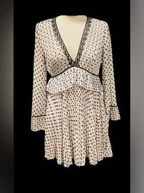 Chelsea & Violet Cream Black Long Sleeve Empire Waist V Neck Pleated Mini Dress